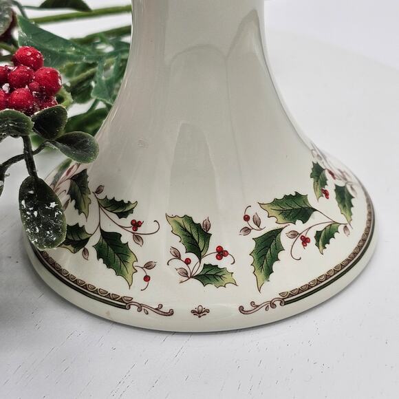 Vintage 1988 Royal Limited Holly Holiday Porcelain Candlestick Holders Set of 2 - Picture 4 of 5